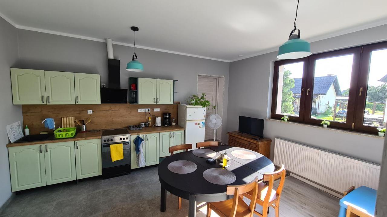 Urocze Apartamenty Na Wsi Goledzinow Exterior photo